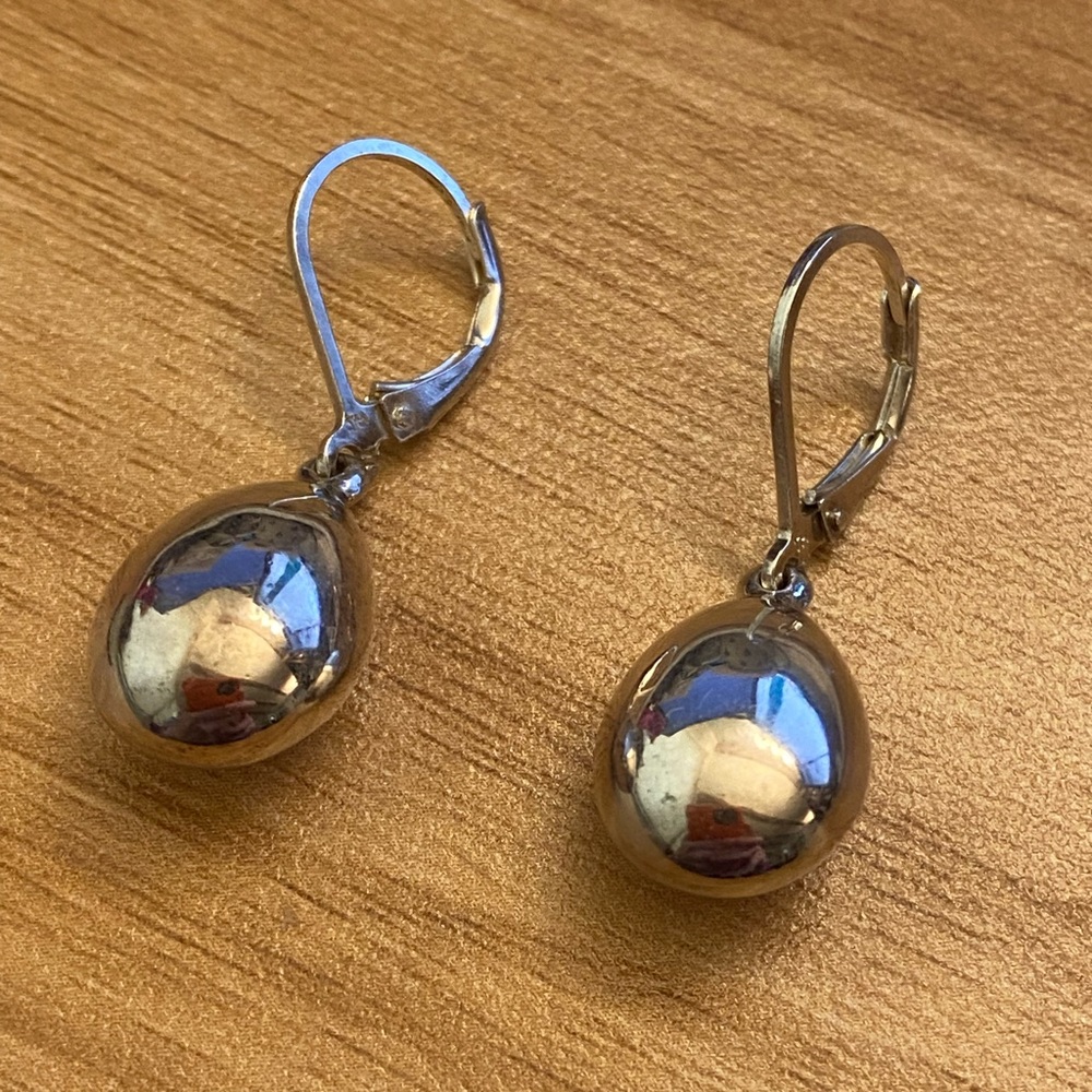 EUC 925 Sterling silver oval drop dangle earrings